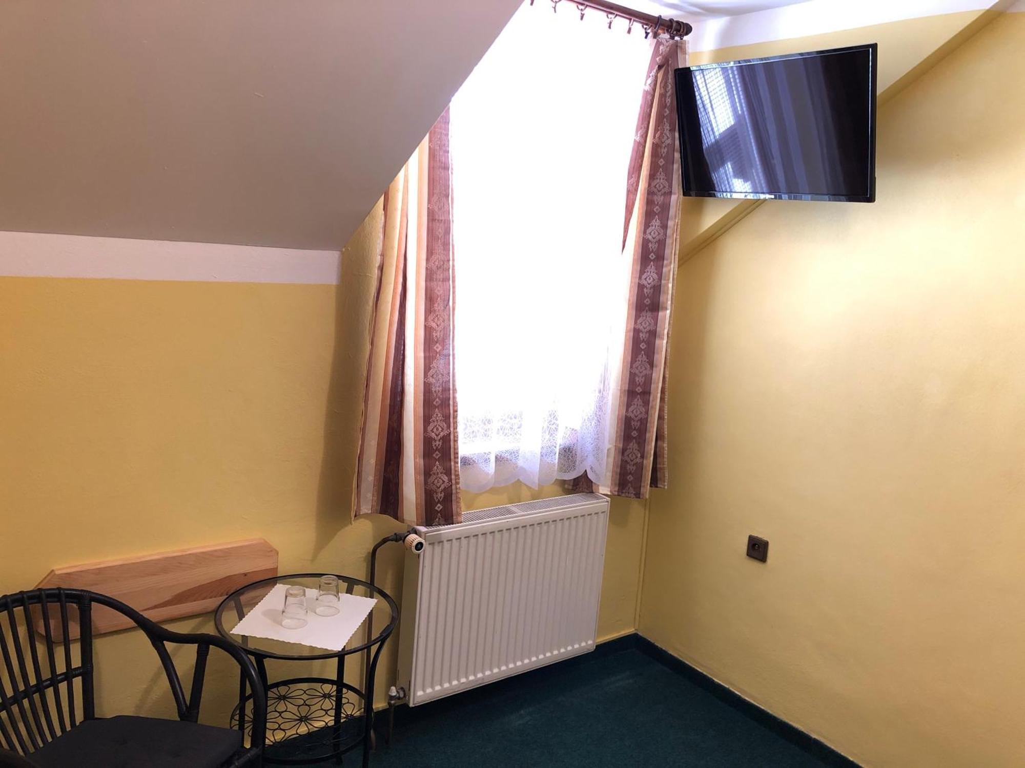 Penzion Samorost Jarosov nad Nezarkou Zimmer foto